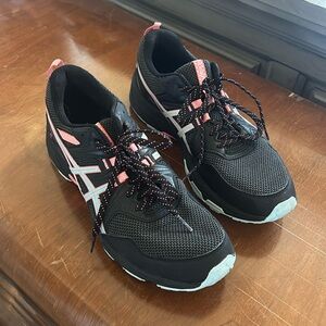 Women’s ASICS GEL-VENTURE 8